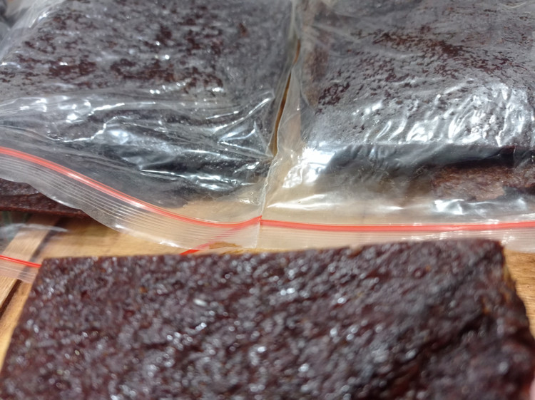 لواشک آلو ترش خانگی خوشمزه و بهداشتی خشکبار تویسرکان